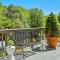 Lake It Right by AvantStay Lakefront w Dock Hot Tub Fire Pit Game Room