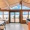 Oceanfront w Game Room Fire Pit Panoramic Views Angels Landing by AvantStay - لانغلي