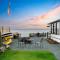 Oceanfront w Game Room Fire Pit Panoramic Views Angels Landing by AvantStay - لانغلي