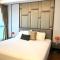 Luxury sea view apartment at Mida Grande Surin
