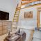 Arroyo by AvantStay Peaceful Mountain Townhouse w Large Private Balcony - 金斯伍德庄园