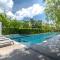 Lily 3bbedrooms Townhouse with a patio, Laguna Park