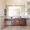 Sunbeam by AvantStay Elegant Private Desert Home w Infinity Pool Spa View