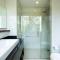 Lily 3bbedrooms Townhouse with a patio, Laguna Park
