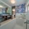 Exclusive Swimming Pool Villa at the Seafront - 希杰弗朗吉卡