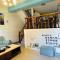 Qins House II