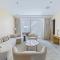 Luxury 3BDR Apartment, Pool & Beach Access - 迪拜