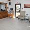 Super 8 by Wyndham Higginsville