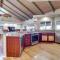 Honomu Home with Screened Lanai and Ocean Views! - Pepeekeo