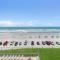 Beachfront Condo - Pool, BBQ & Steps from Flagler Ave - نيو سميرنا بيتش