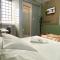 Hotel Romanville