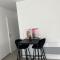 Appartement moderne et spacieux avec terrasse privée 1 - 卡尔邦布朗