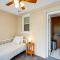 Walk to The Grandin Theatre Roanoke Unit with Yard! - 罗阿诺