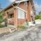 Walk to The Grandin Theatre Roanoke Unit with Yard! - 罗阿诺