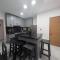 Modern Penthouse with Private Rooftop, Free Parking & WiFi