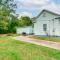 1 Mi to Stadium Home with Porch in Greenville! - غرينفيل