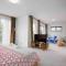 Stylish, Spacious 5BR House at Franklin - Harrison