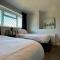 Spacious and Modern 3BR with Private Patio in Maiden Lane, Crawley - 克劳利