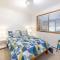 139 Government Rd - Pet Friendly, Air Con, WiFi, Water views