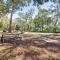 139 Government Rd - Pet Friendly, Air Con, WiFi, Water views