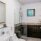 Ocean's Breeze Apartment and Rooms - Puerto Viejo