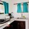 Ocean's Breeze Apartment and Rooms - Puerto Viejo
