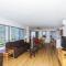 Ilikai Tower 943 Condo - Walk to the Beach, Shops & Restaurants!