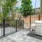 BnB Hyperion - Stylish Apartment Steps from Beach - Форт-Лодердейл