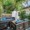 BnB Hyperion - Stylish Apartment Steps from Beach - Форт-Лодердейл