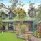 The Treehouse - Pet Friendly home in Jervis Bay!