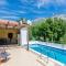 Tranquil Villa with Pool - Gruda