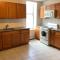 Large and private apartment that sleeps up to 10 people comfortably with direct NYC Manhattan train only 5 minute walk away - 伊丽莎白