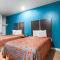 Econo Lodge Inn & Suites Channelview - Houston East