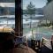 Elva Hotel