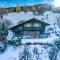 Chalet Cheechako by Interhome