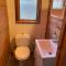 Three Rooms stuga i stugby near National Park