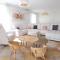Vacation rental in the Alpilles, Provence, close to the village center - Beautiful view -Air conditionning Heated pool and spa - sleeps 8