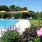 Semi-detached provencal farm with swimming pool