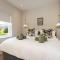 The Little Hideaway - Luxury Two Double En-Suite Bedroom Apartment - 贝德福德