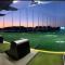 High-end Hideaway with 2 King beds and 2 baths, Sleeps 10, Airport in minutes - نيوآرك