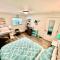 Private Room with Shared Bathroom with Another Unit, 10 Minutes Walk to University of Washington - Seattle