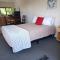 Moeraki Beach Motels - 莫拉基