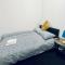 Single Room with Shared Bathroom, parking & wifi - Barking