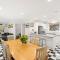 Prez Cote La Plaz - Pet Friendly -1 Min Walk to Beach