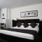 Hotel Suites 108