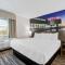 Clarion Pointe - ميلووكي