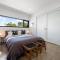 Lucent Art House - 4BR Unique Stay