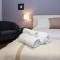 DesenzanoLoft Official Partner MARRIOTT Homes & Villas - A Casa Di Sara Family Apartment with private Parking