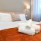DesenzanoLoft Official Partner MARRIOTT Homes & Villas - A Casa Di Sara Family Apartment with private Parking