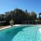 very pretty contemporary villa with pool located in Aureille in the alpilles, close to the center on foot. sleeps 4.